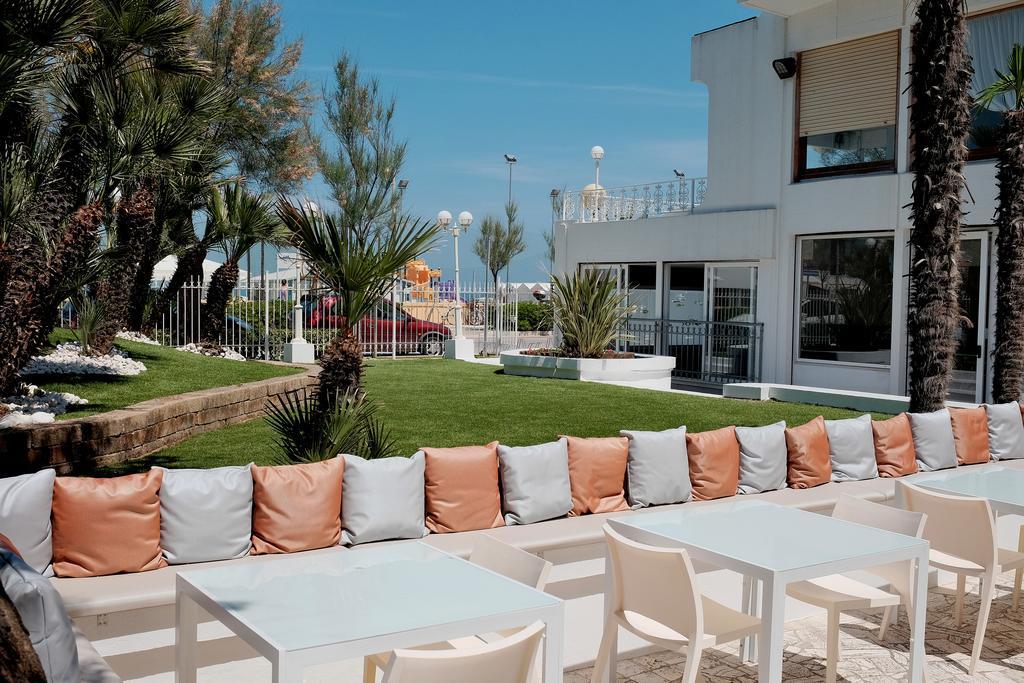 Hotel Continental Senigallia Exterior foto